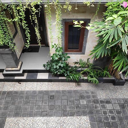 كوتا Oyo 90274 Odah Guest House المظهر الخارجي الصورة